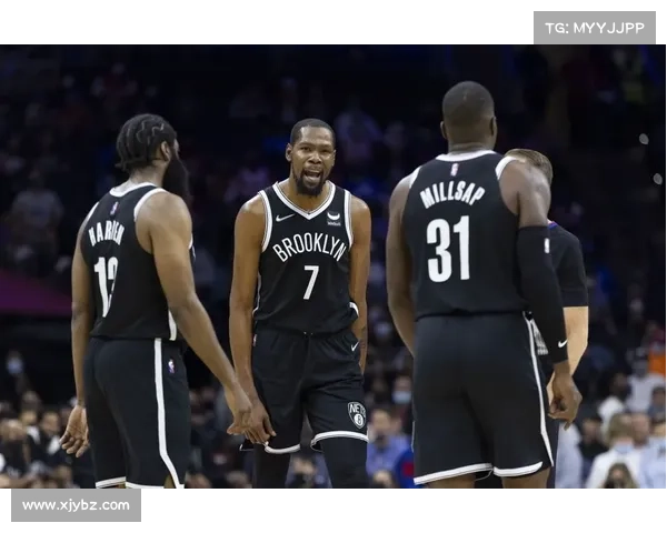 NBA大长腿!欧文在KD面前变小短腿,2米26巨人的腿与队友身高一样 NBA大长腿!欧文在KD面前变小短腿,2米26巨人的腿与队友身高一样