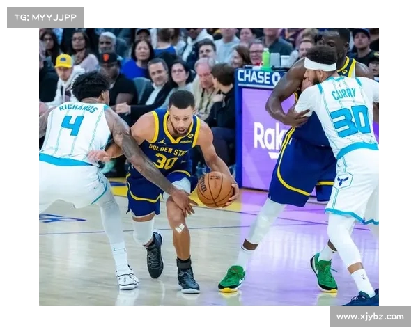 NBA常规赛:火箭121-114黄蜂 NBA常规赛:火箭121-114黄蜂